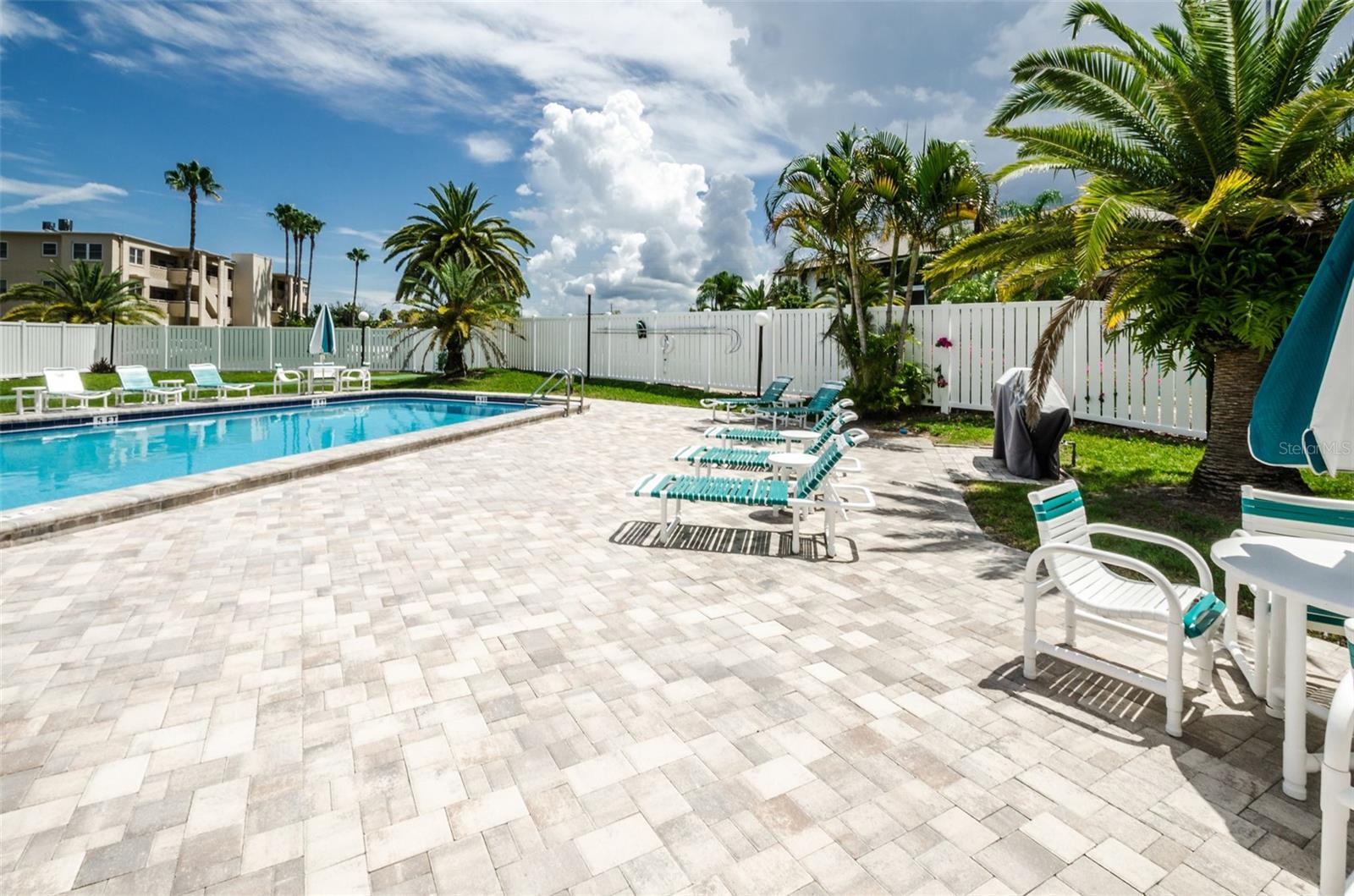 433 S PAULA DR #17, DUNEDIN, FL, 34698