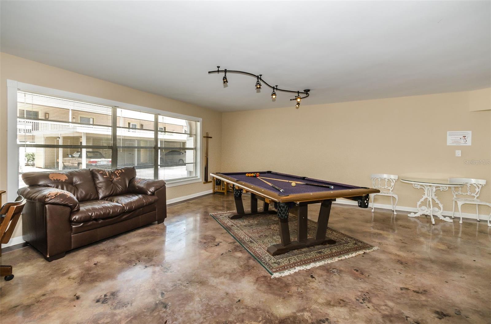433 S PAULA DR #17, DUNEDIN, FL, 34698