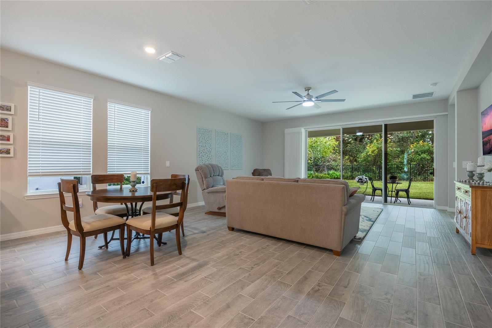 1020 LAKESIDE ESTATES DR, APOPKA, FL, 32703