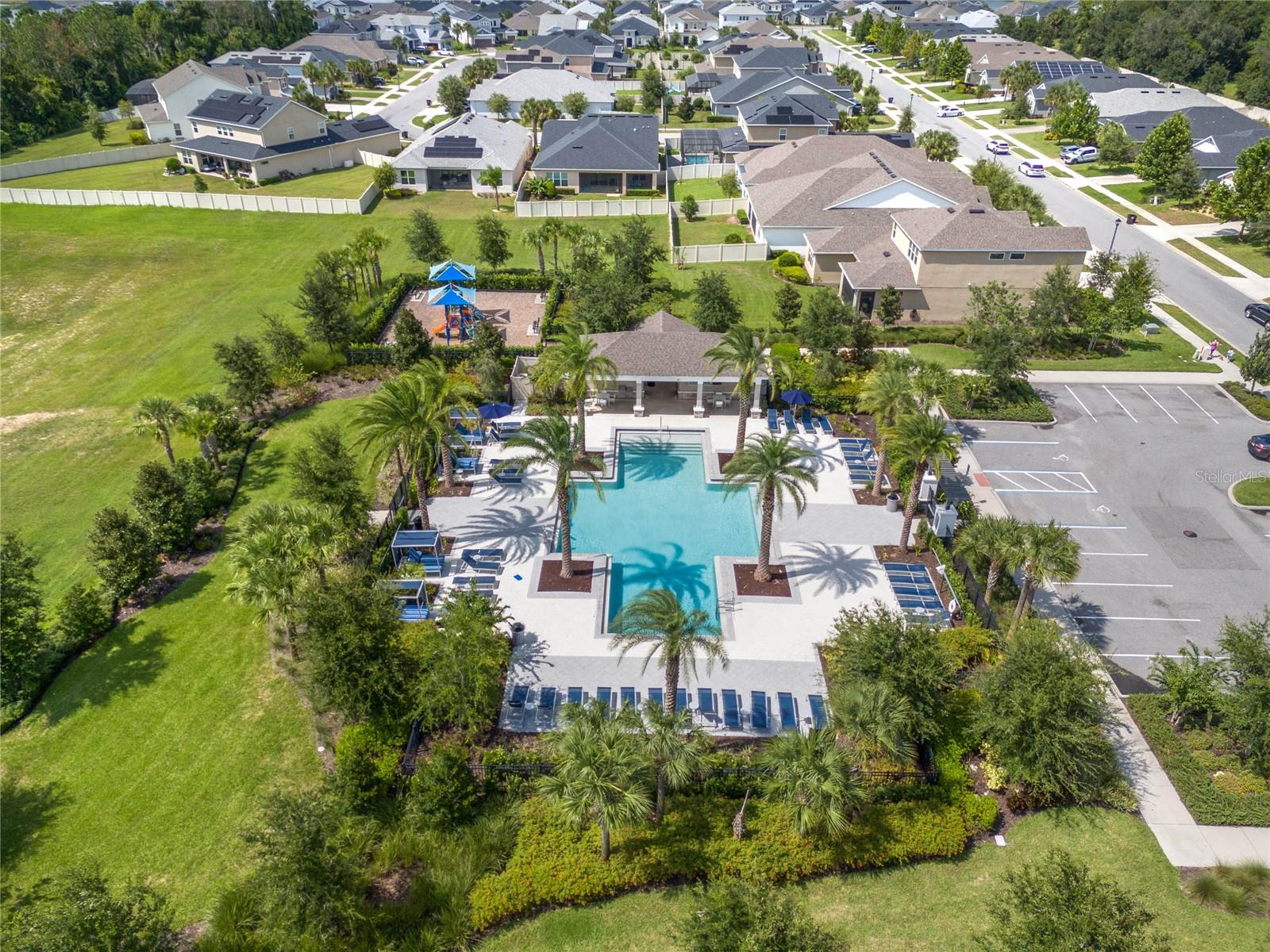 1020 LAKESIDE ESTATES DR, APOPKA, FL, 32703