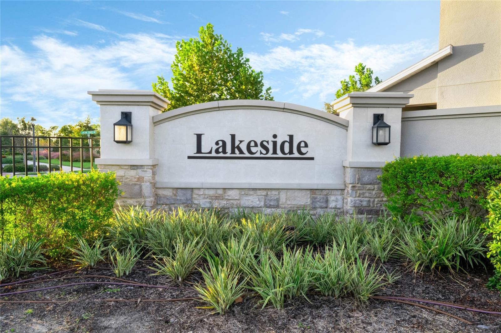 1020 LAKESIDE ESTATES DR, APOPKA, FL, 32703
