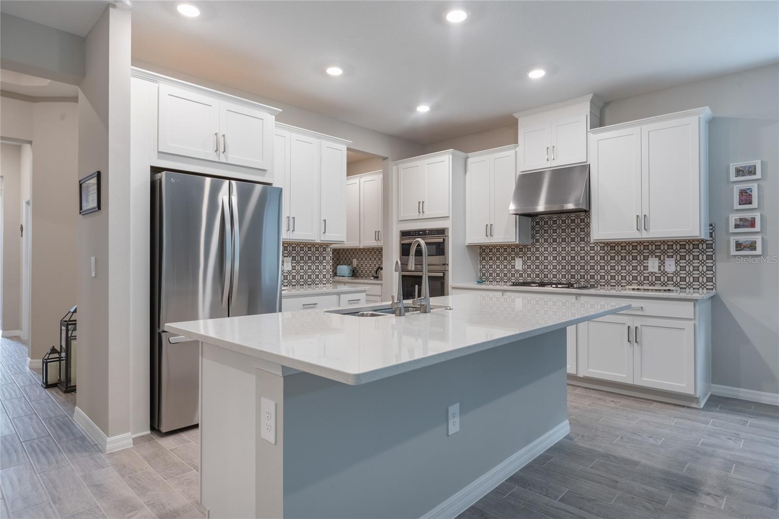 1020 LAKESIDE ESTATES DR, APOPKA, FL, 32703