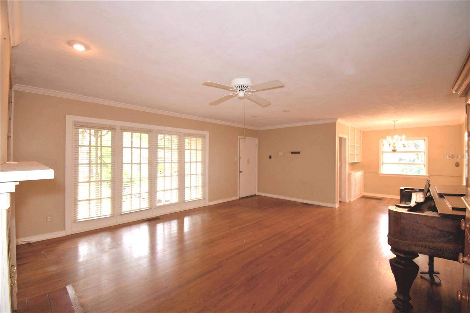 2036 LAKE ARIANA BLVD, AUBURNDALE, FL, 33823