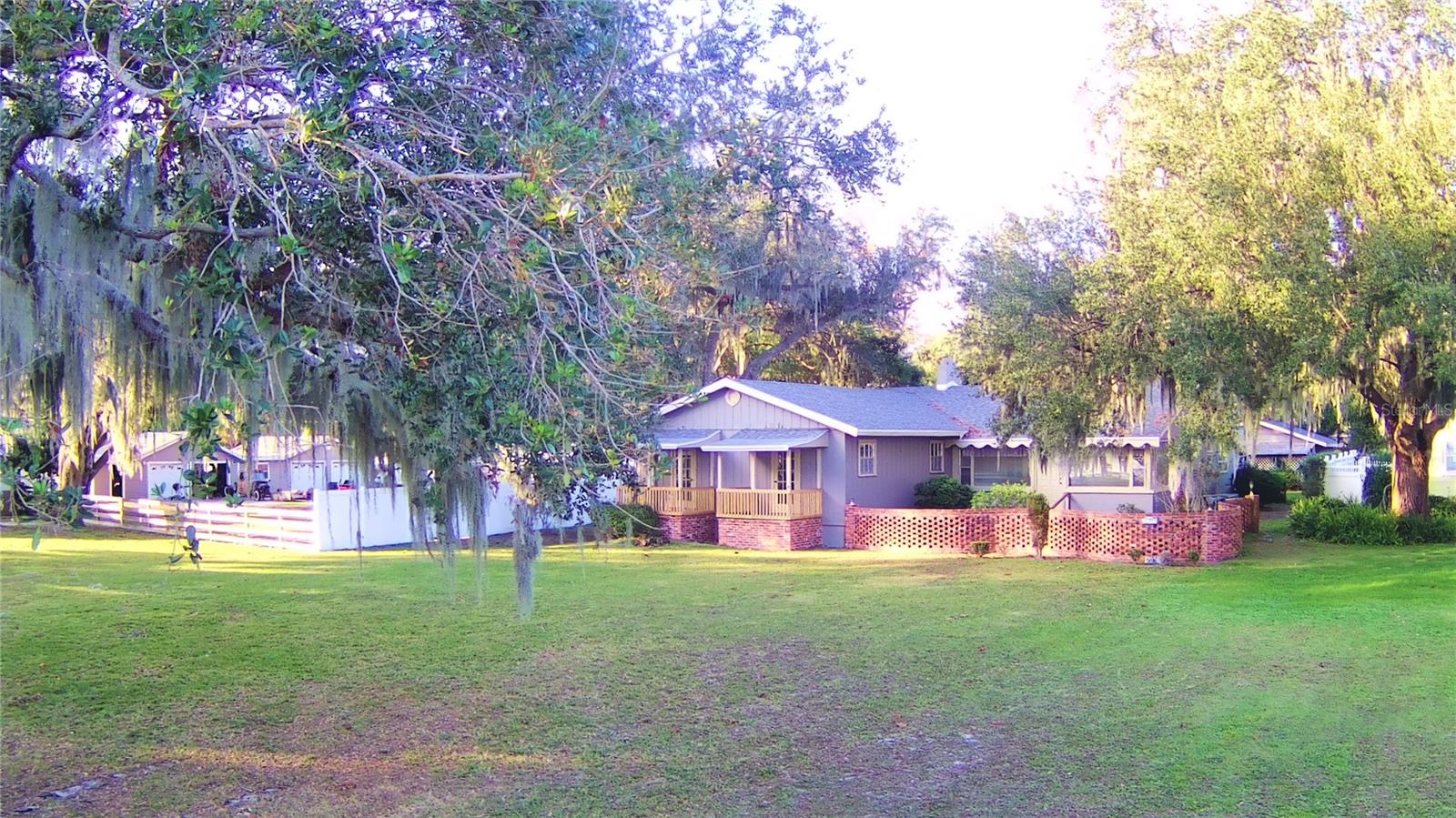 2036 LAKE ARIANA BLVD, AUBURNDALE, FL, 33823