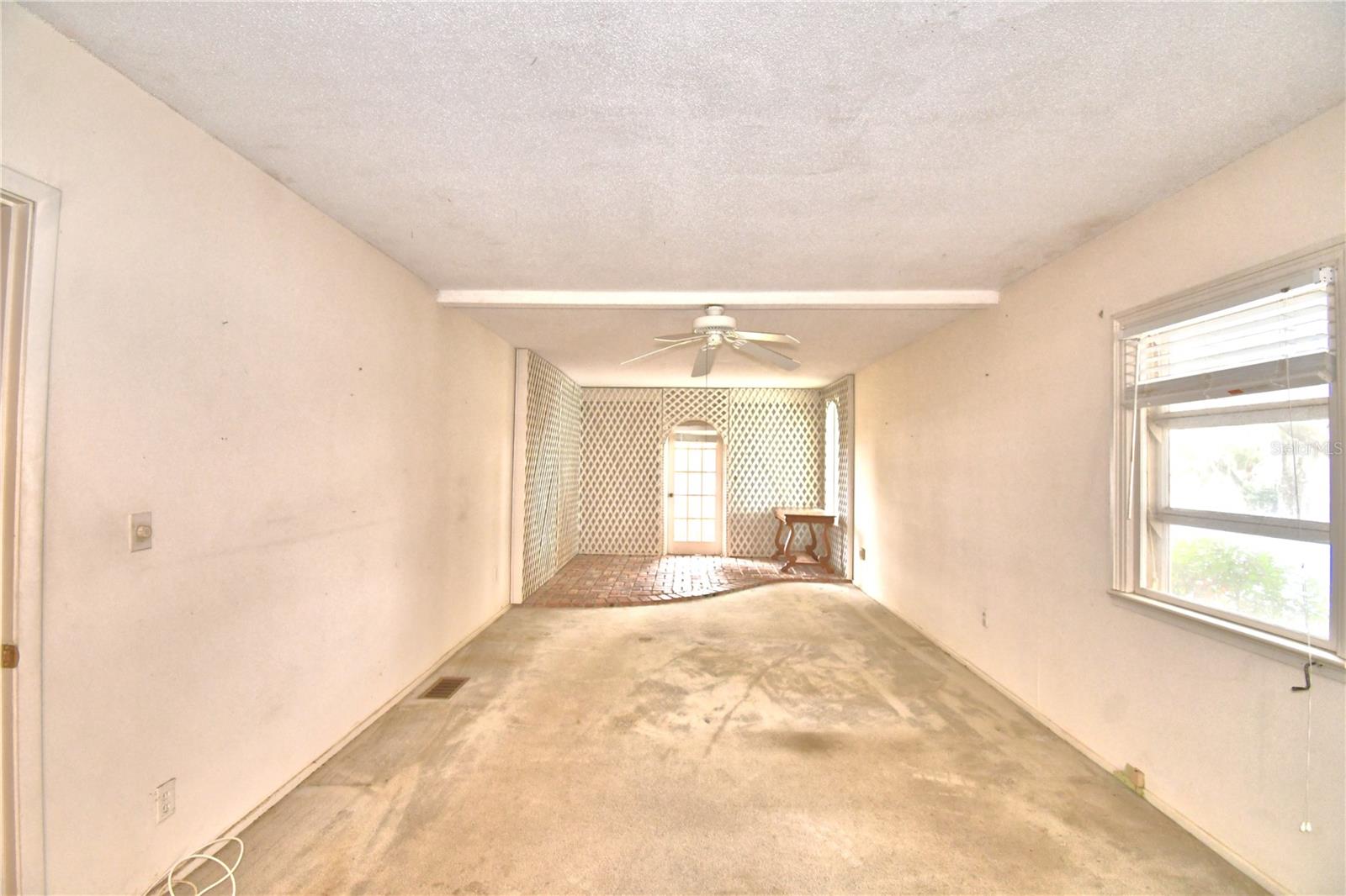 2036 LAKE ARIANA BLVD, AUBURNDALE, FL, 33823