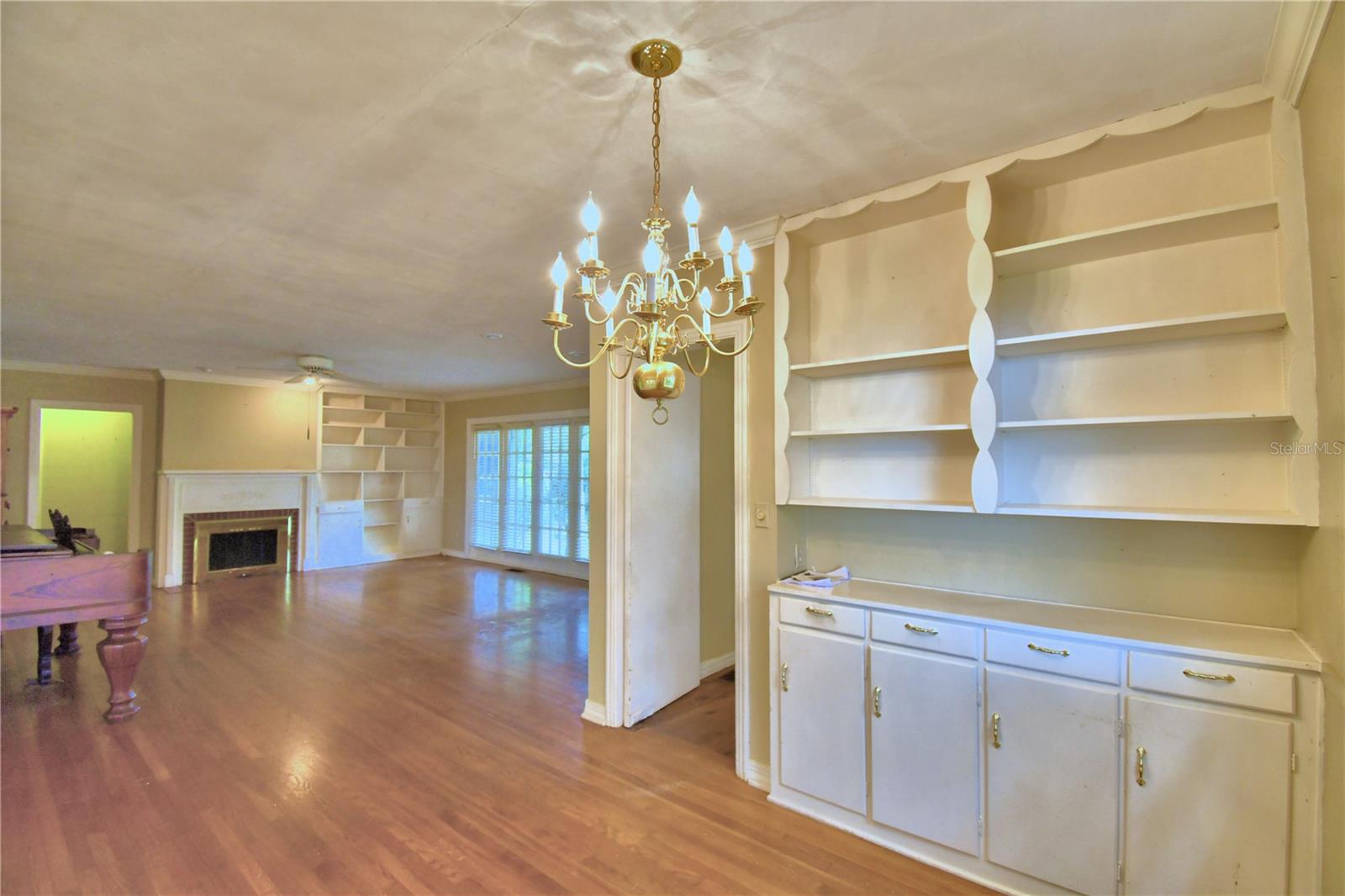 2036 LAKE ARIANA BLVD, AUBURNDALE, FL, 33823