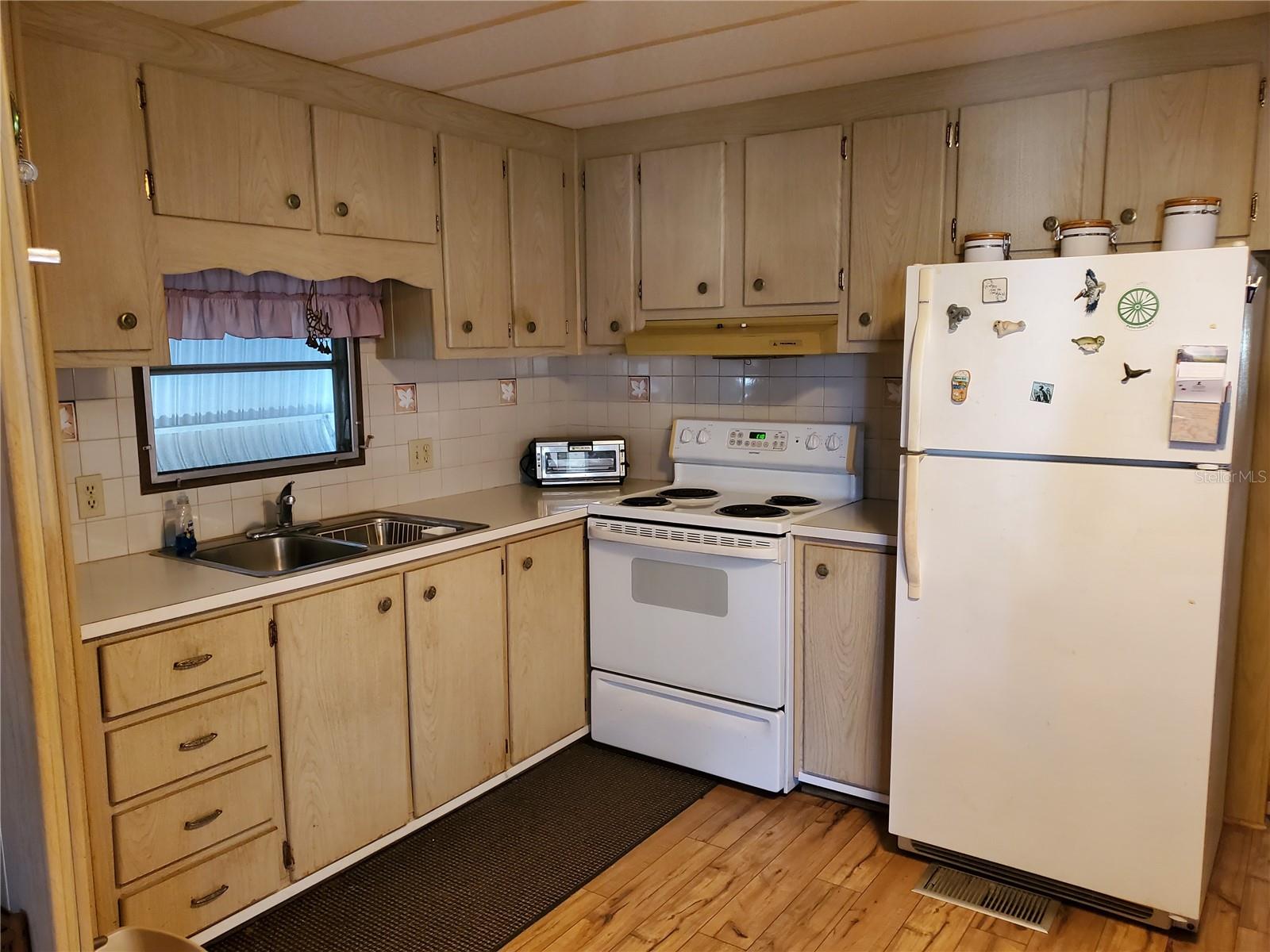 A4633805 Property Photo