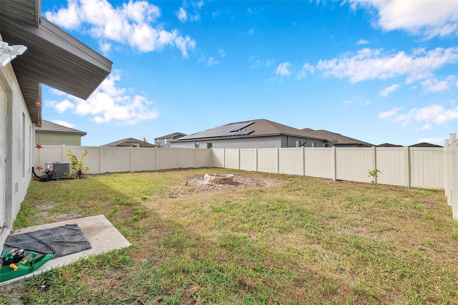 5493 BLUE AZURE DR, WIMAUMA, FL, 33598