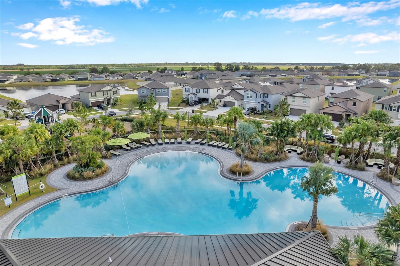 5493 BLUE AZURE DR, WIMAUMA, FL, 33598