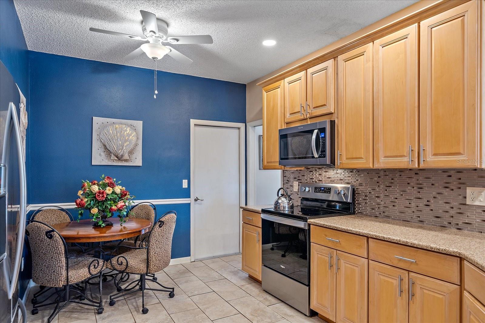 4327 MARCOTT CIR, SARASOTA, FL, 34233