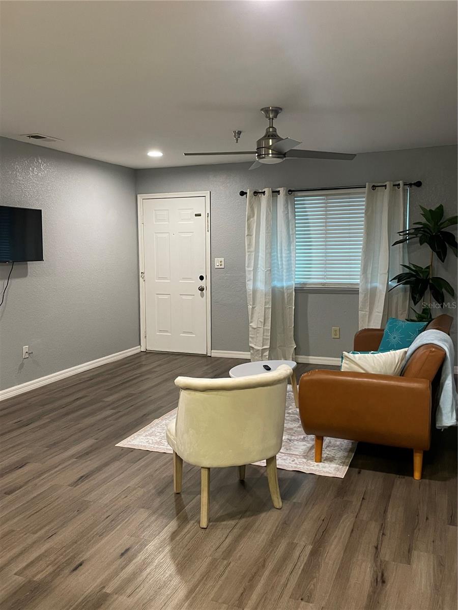 10265 GANDY BLVD N #1001, ST PETERSBURG, FL, 33702