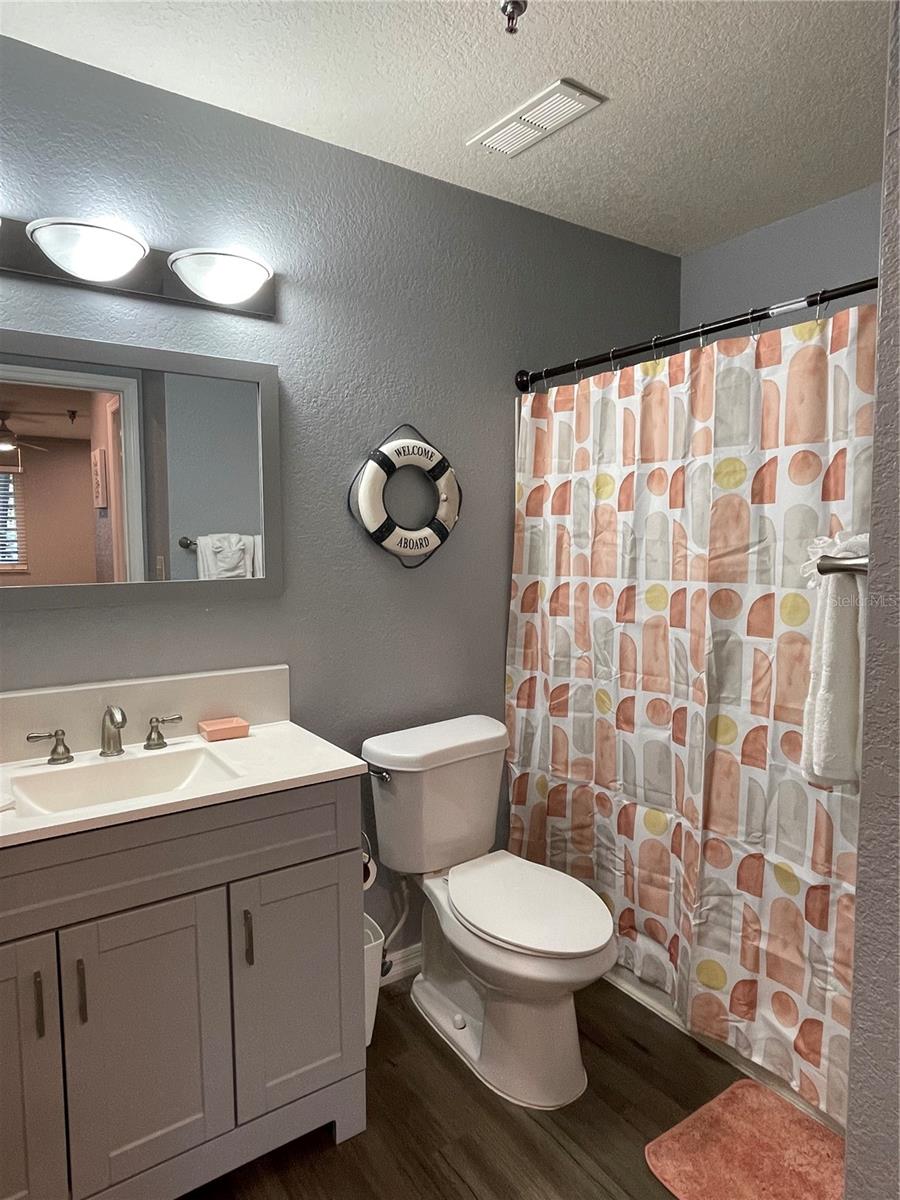 10265 GANDY BLVD N #1001, ST PETERSBURG, FL, 33702