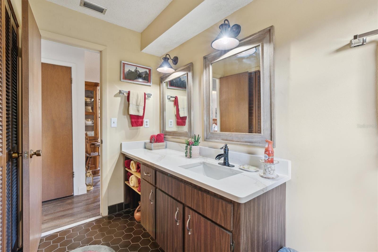 5550 NE 157TH TER, WILLISTON, FL, 32696