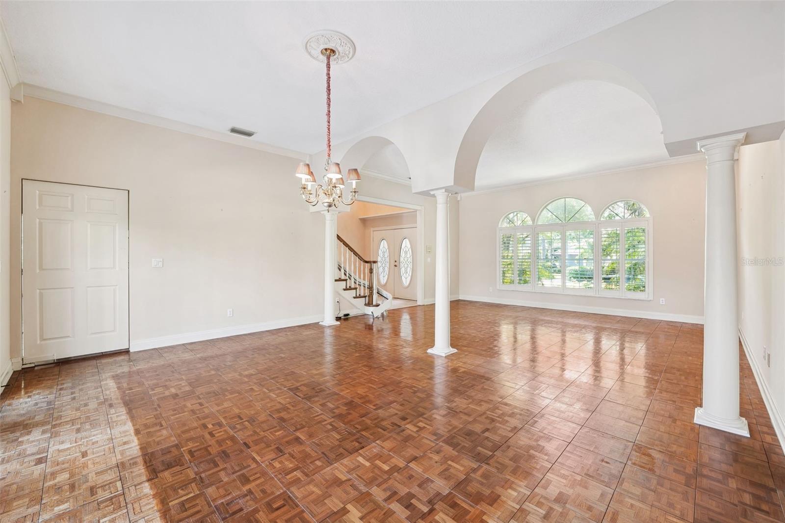 1388 BRIGHTWATERS BLVD NE, ST PETERSBURG, FL, 33704