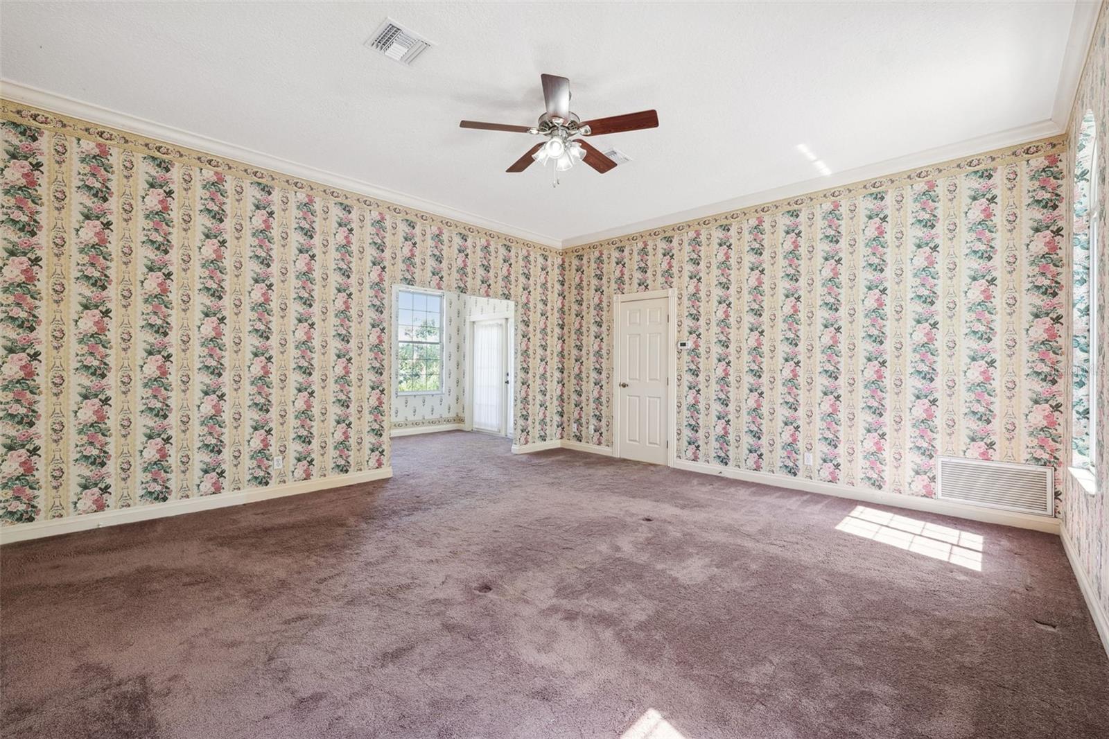 1388 BRIGHTWATERS BLVD NE, ST PETERSBURG, FL, 33704