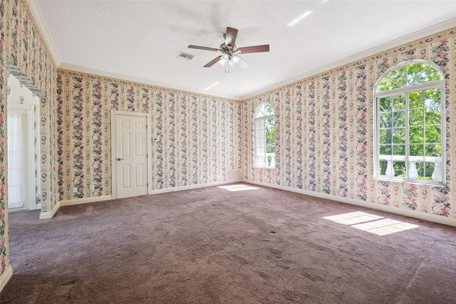 1388 BRIGHTWATERS BLVD NE, ST PETERSBURG, FL, 33704