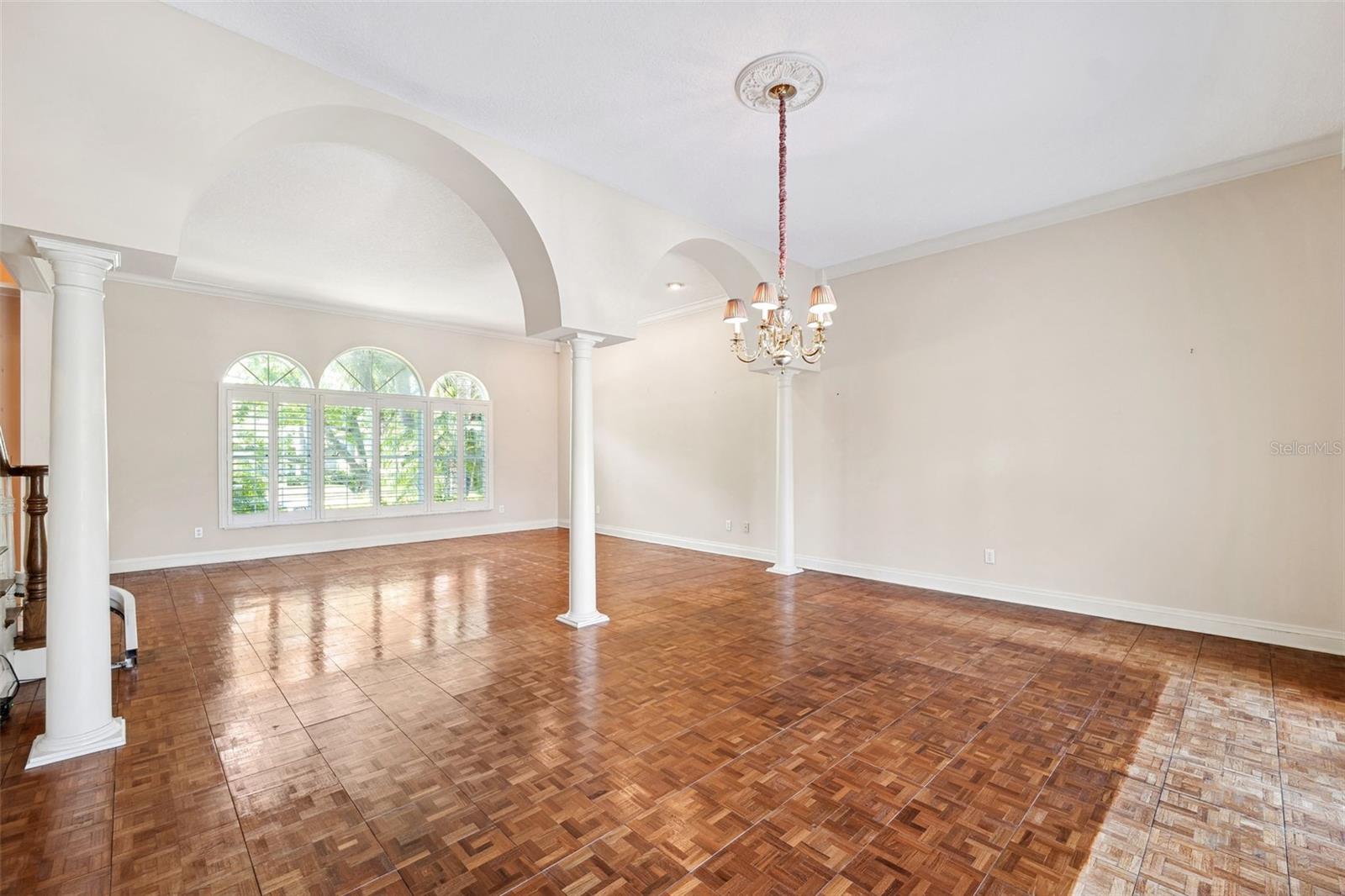 1388 BRIGHTWATERS BLVD NE, ST PETERSBURG, FL, 33704