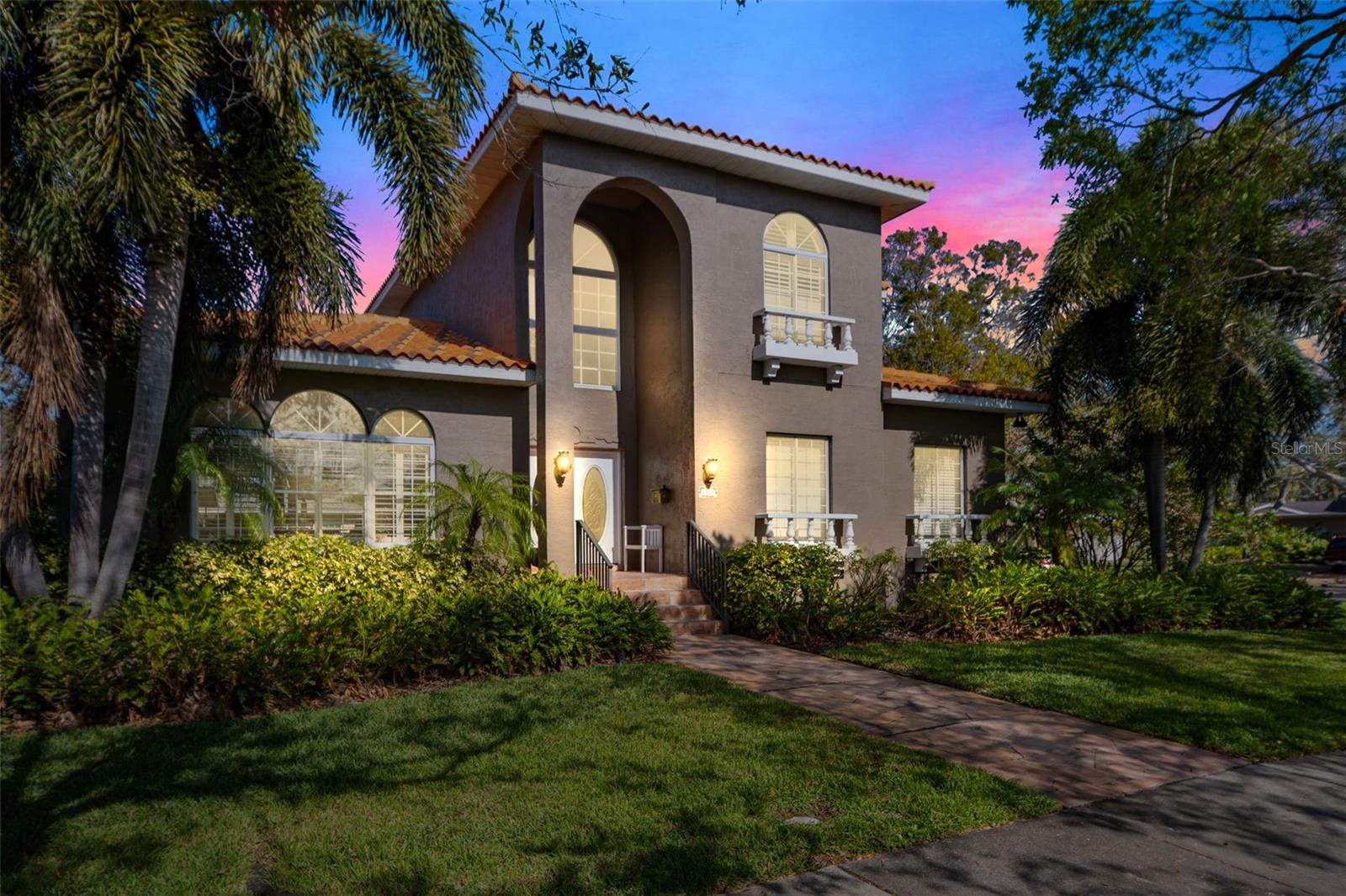 1388 BRIGHTWATERS BLVD NE, ST PETERSBURG, FL, 33704