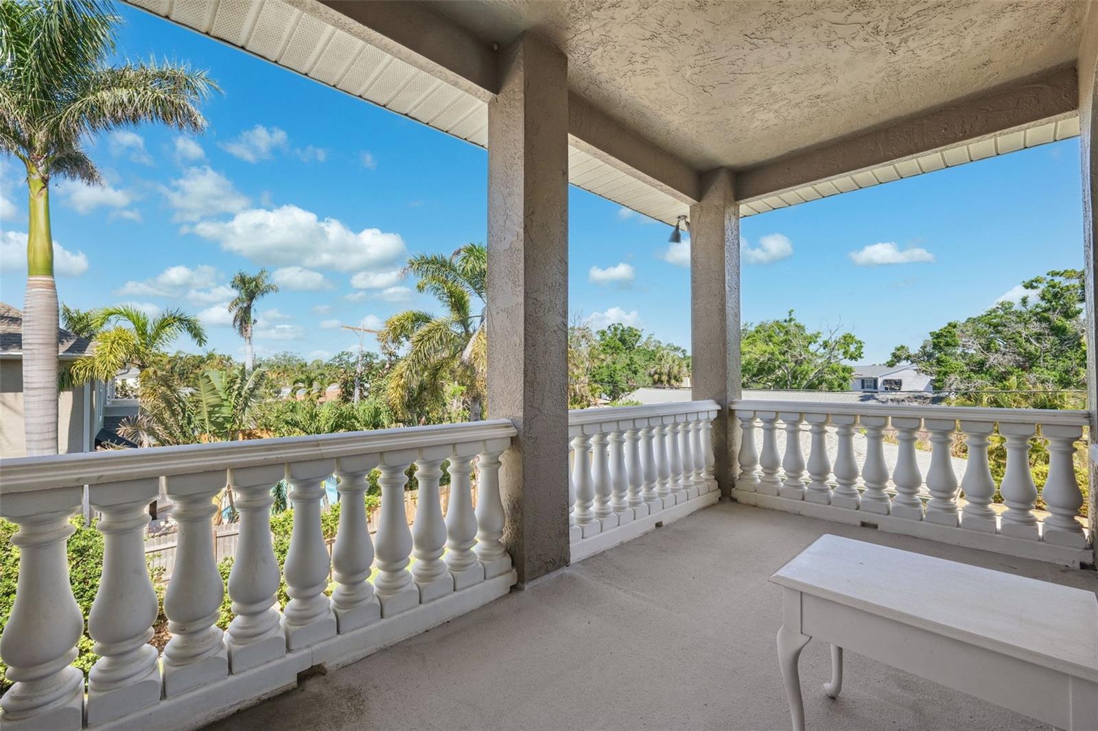 1388 BRIGHTWATERS BLVD NE, ST PETERSBURG, FL, 33704