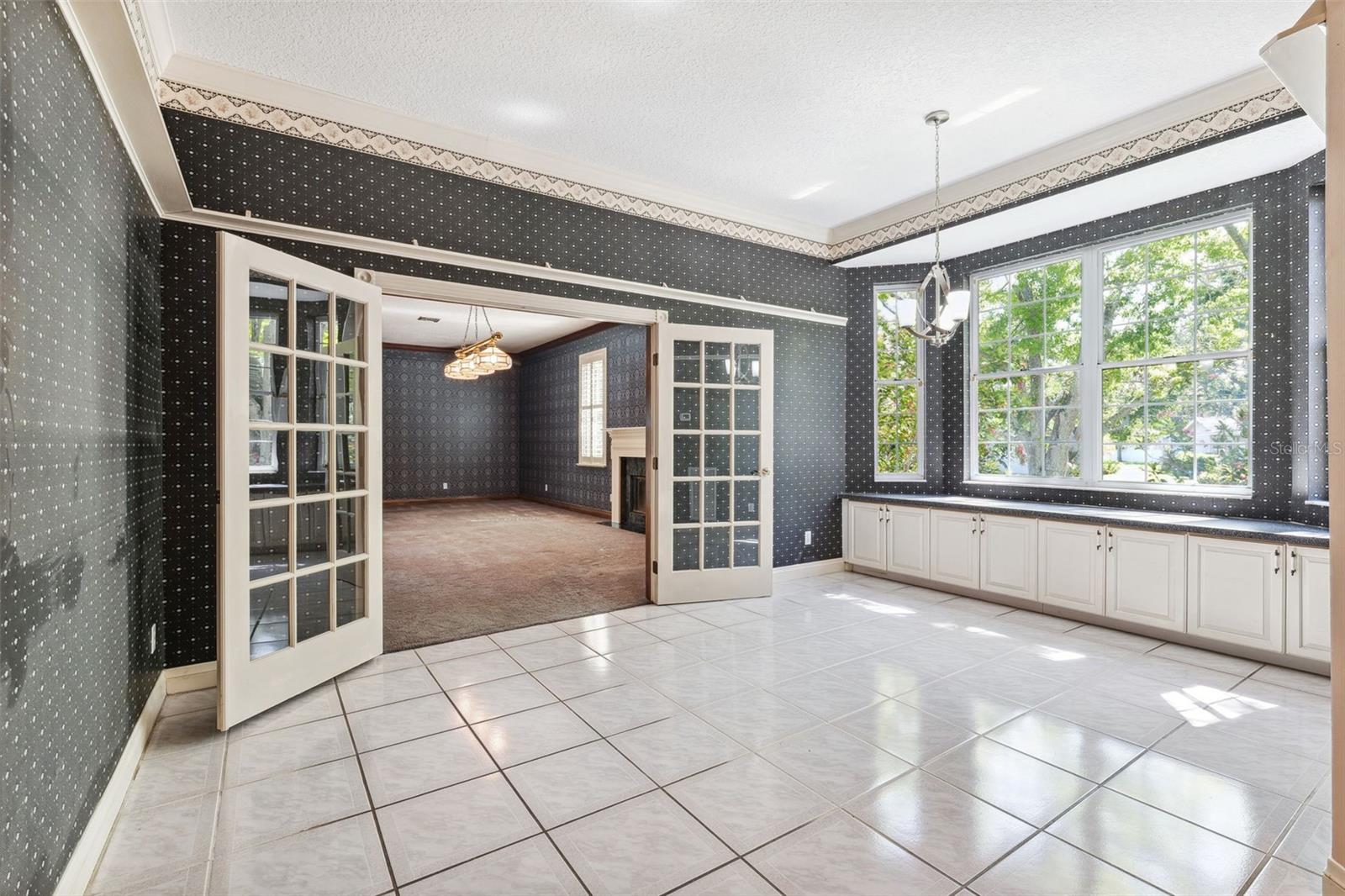 1388 BRIGHTWATERS BLVD NE, ST PETERSBURG, FL, 33704