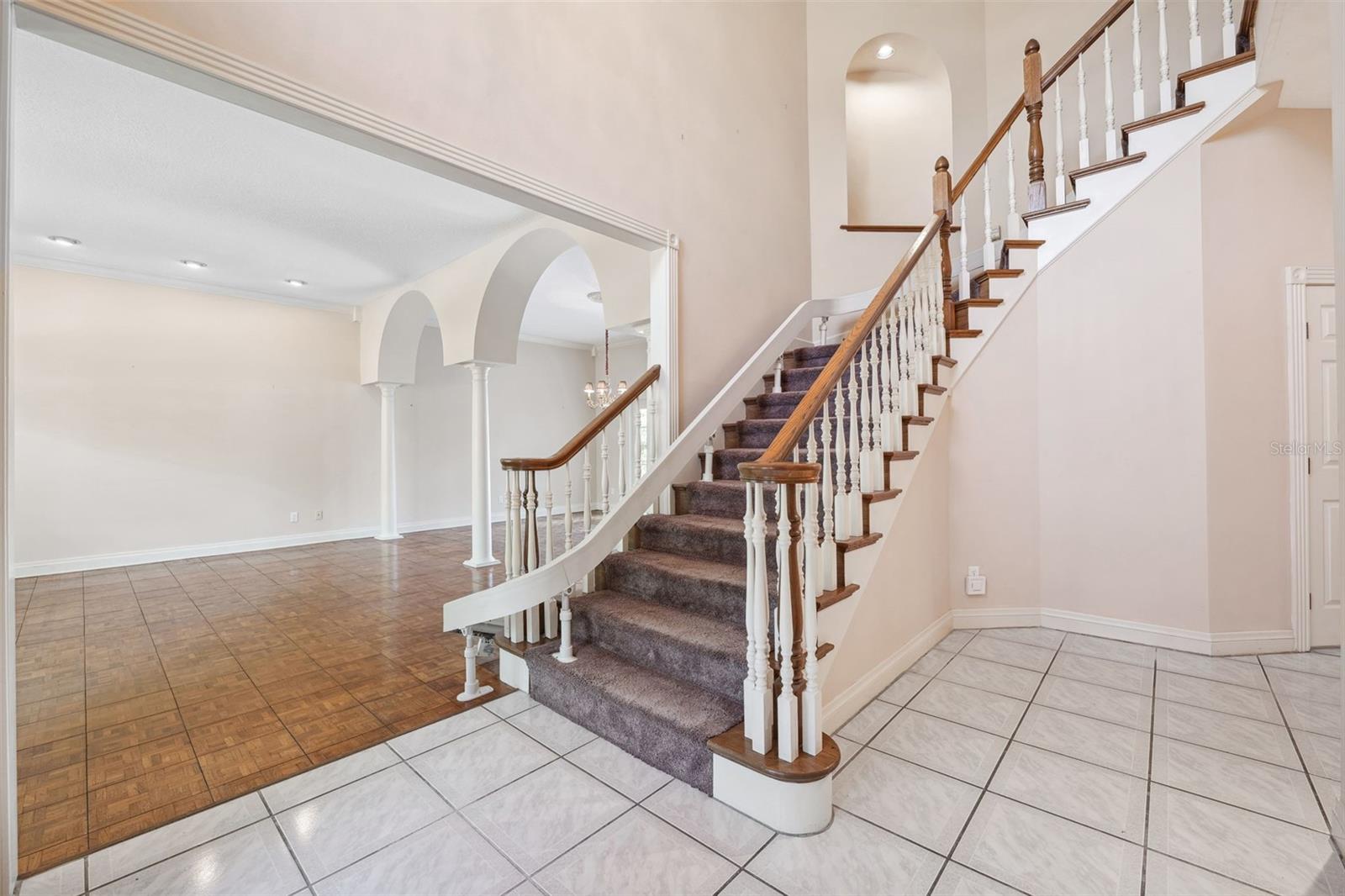 1388 BRIGHTWATERS BLVD NE, ST PETERSBURG, FL, 33704