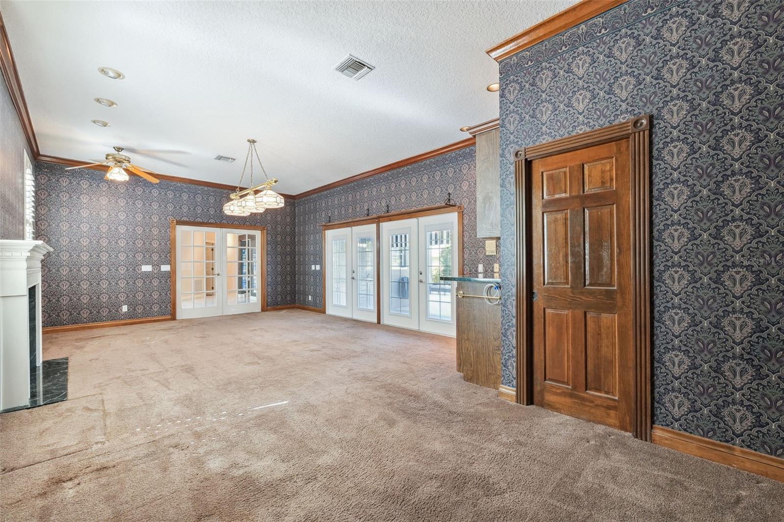 1388 BRIGHTWATERS BLVD NE, ST PETERSBURG, FL, 33704