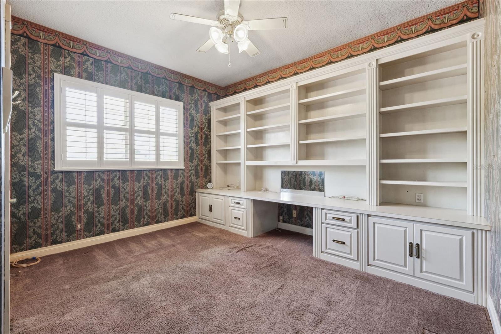 1388 BRIGHTWATERS BLVD NE, ST PETERSBURG, FL, 33704