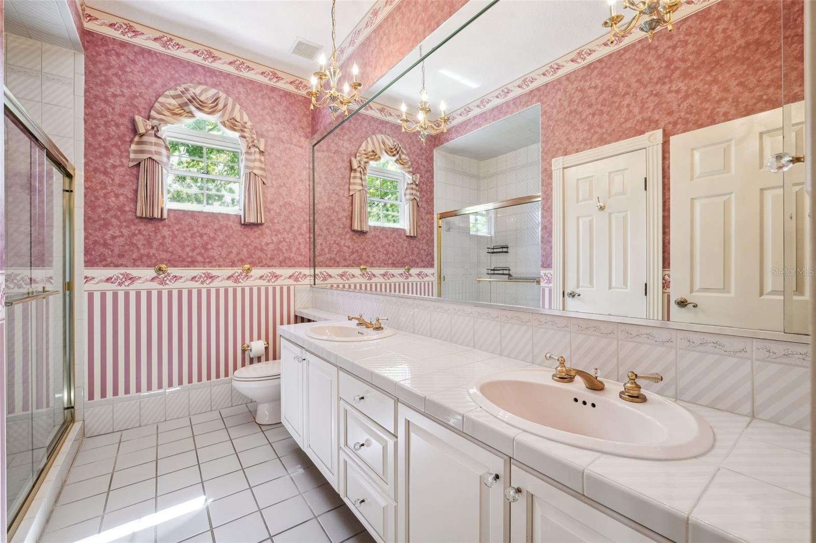 1388 BRIGHTWATERS BLVD NE, ST PETERSBURG, FL, 33704