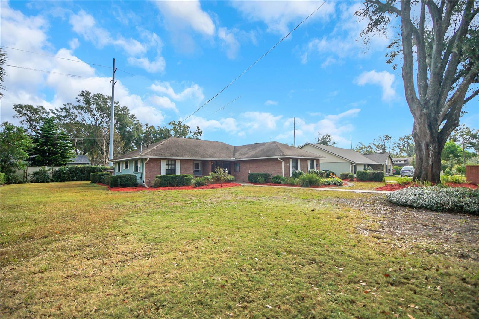 1208 HILLTOP DR, MOUNT DORA, FL, 32757