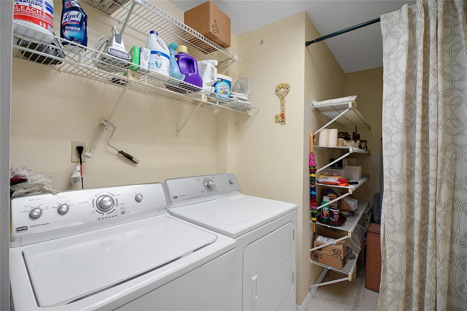 1208 HILLTOP DR, MOUNT DORA, FL, 32757