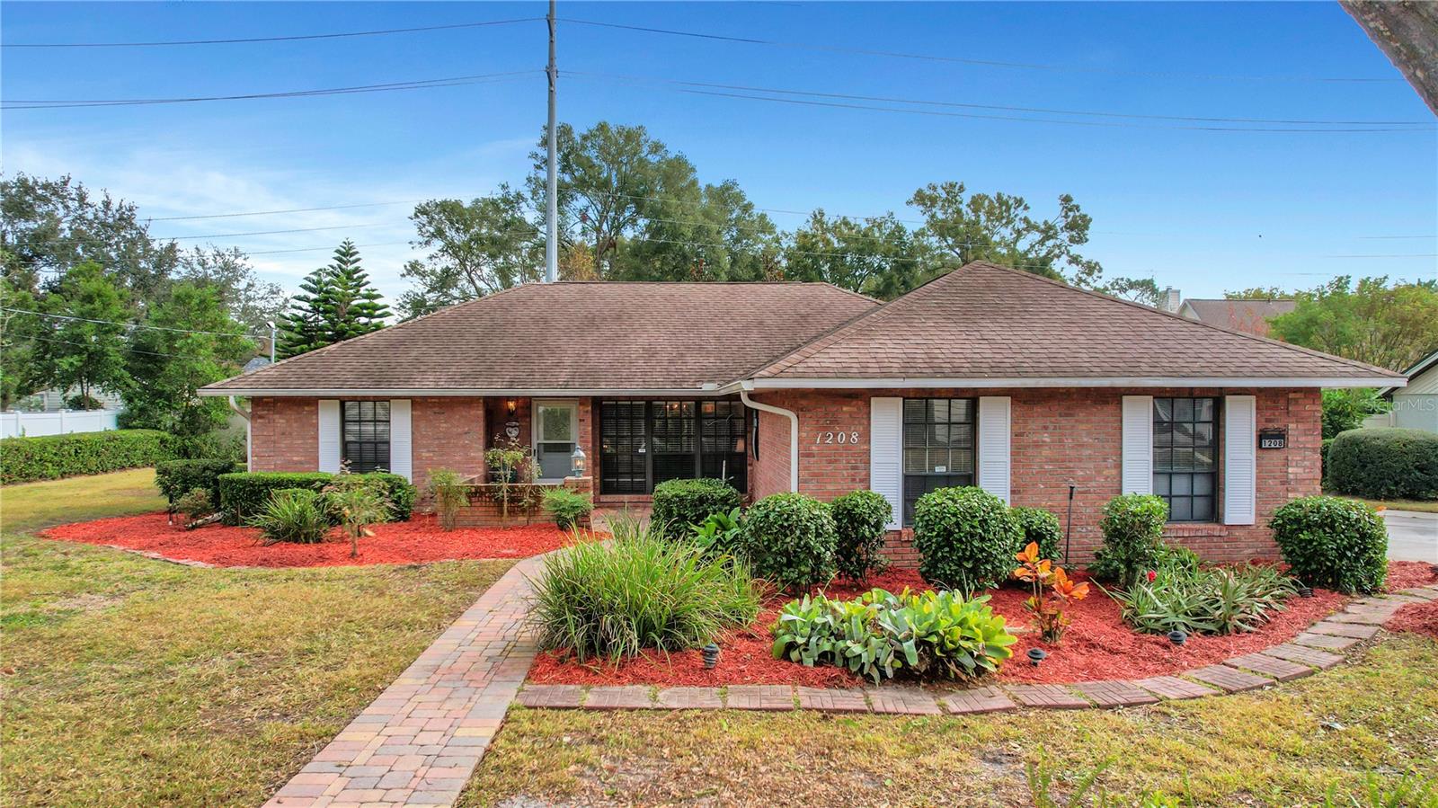 1208 HILLTOP DR, MOUNT DORA, FL, 32757