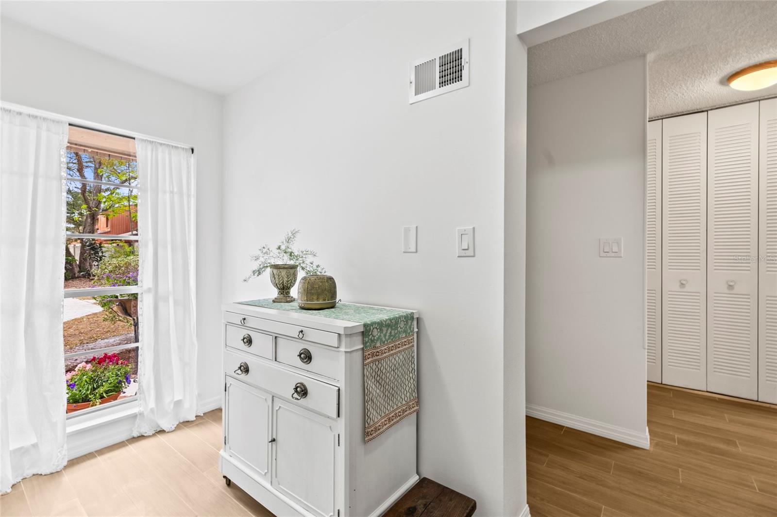 2064 SUNSET POINT RD #72, CLEARWATER, FL, 33765