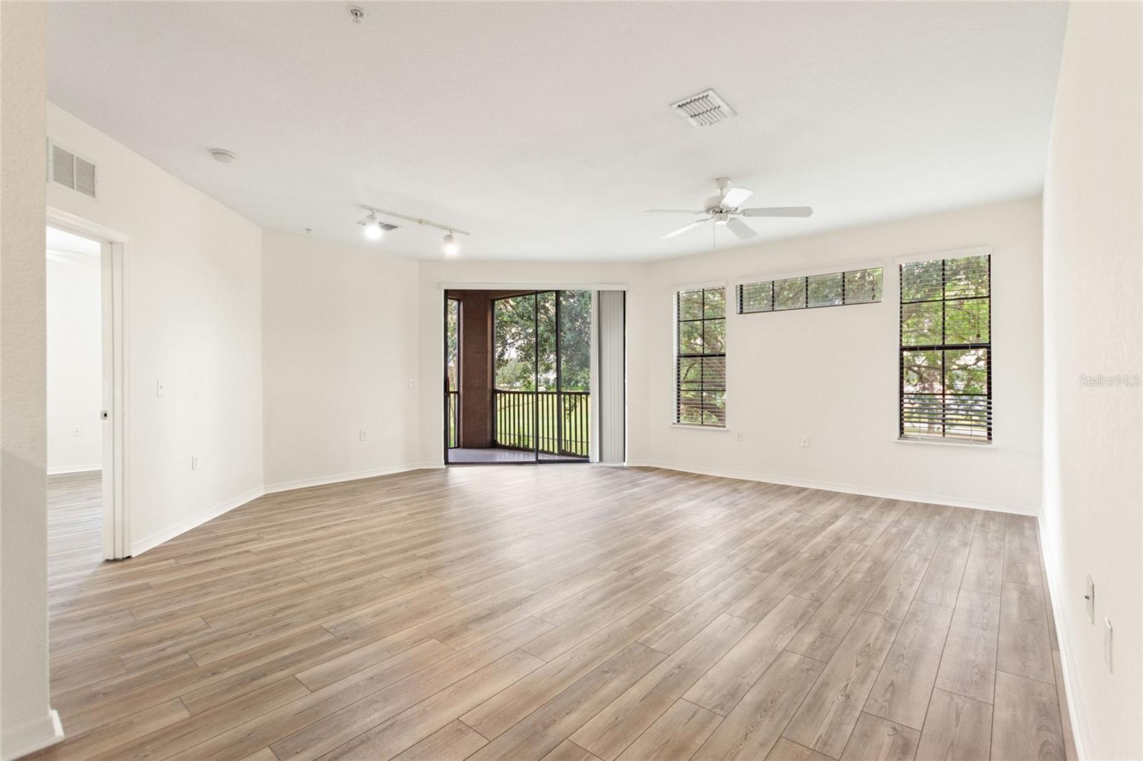 6177 METROWEST BLVD #202, ORLANDO, FL, 32835
