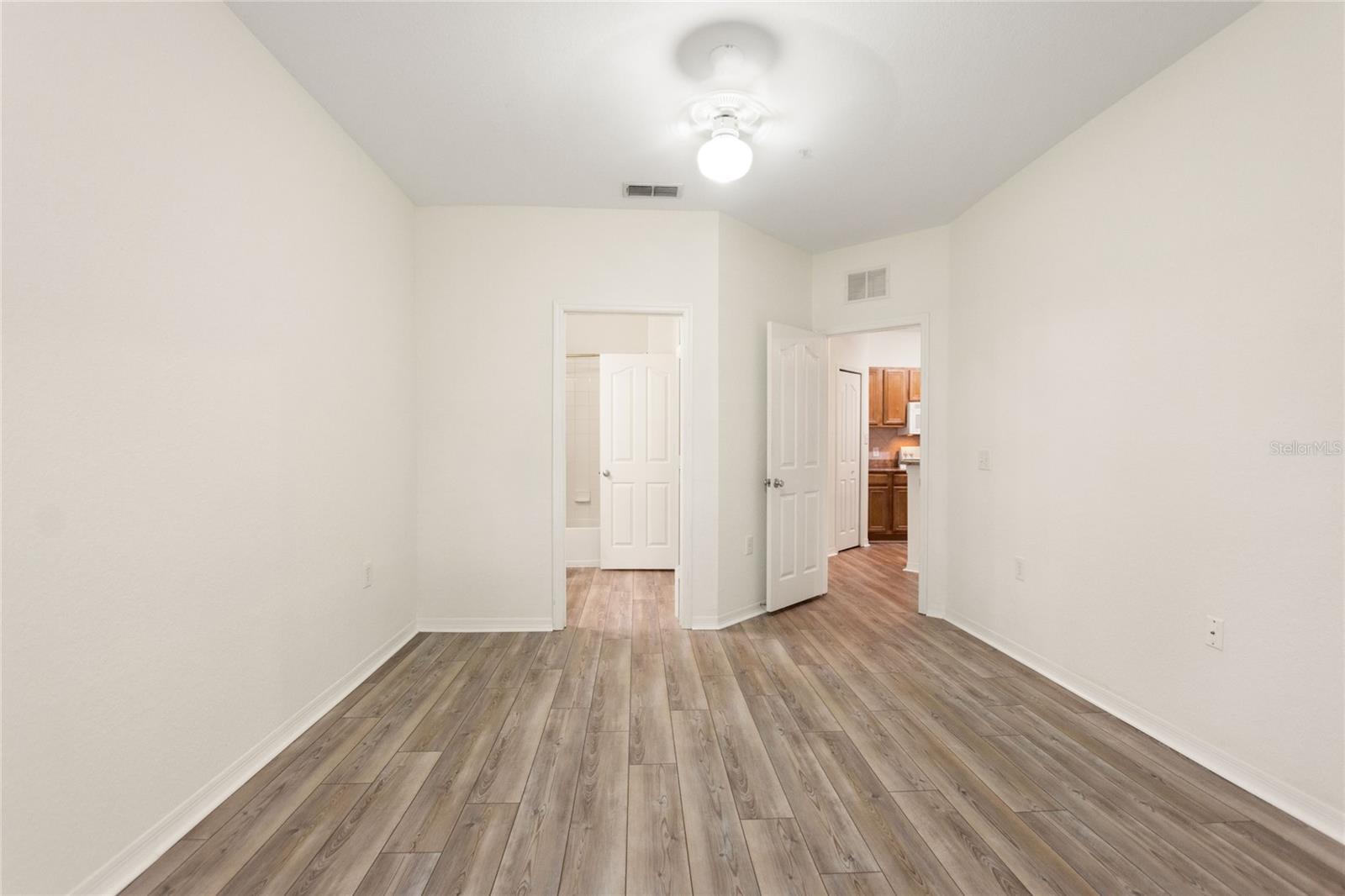 6177 METROWEST BLVD #202, ORLANDO, FL, 32835