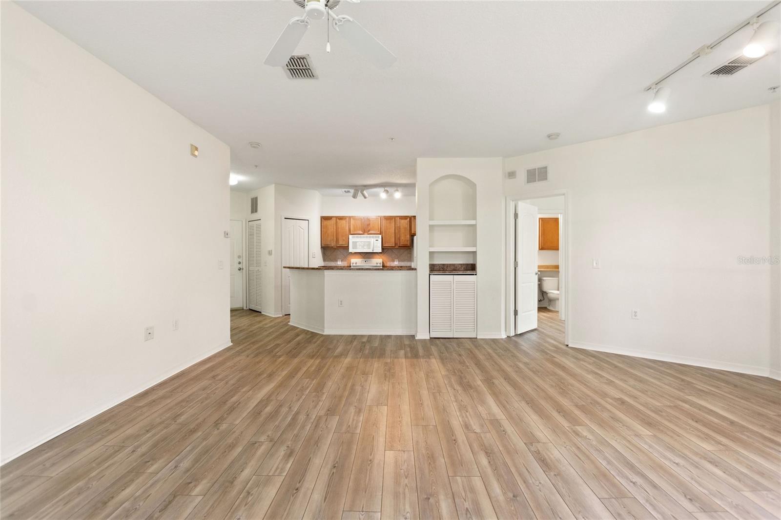 6177 METROWEST BLVD #202, ORLANDO, FL, 32835