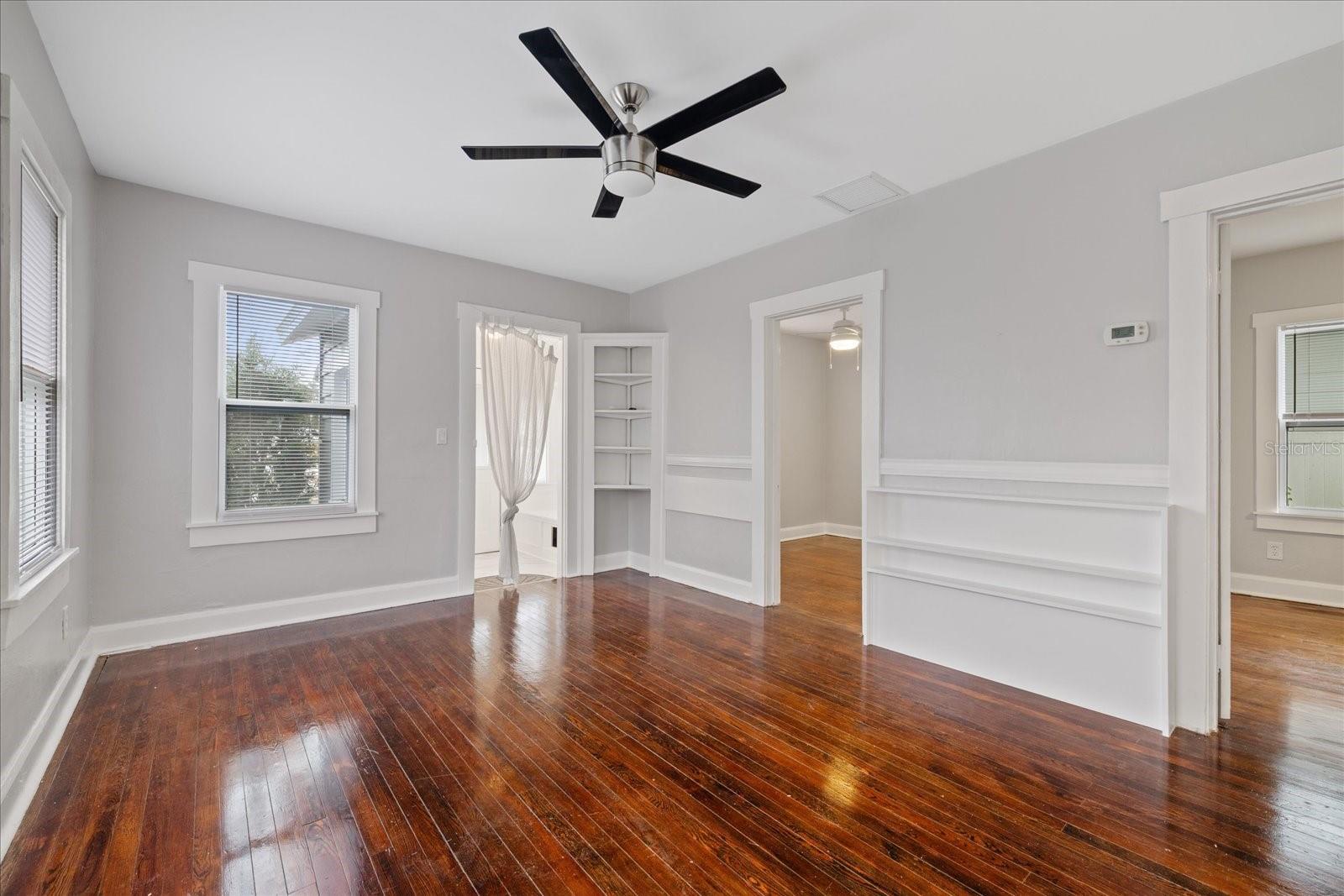 1821 31ST AVE N, ST PETERSBURG, FL, 33713