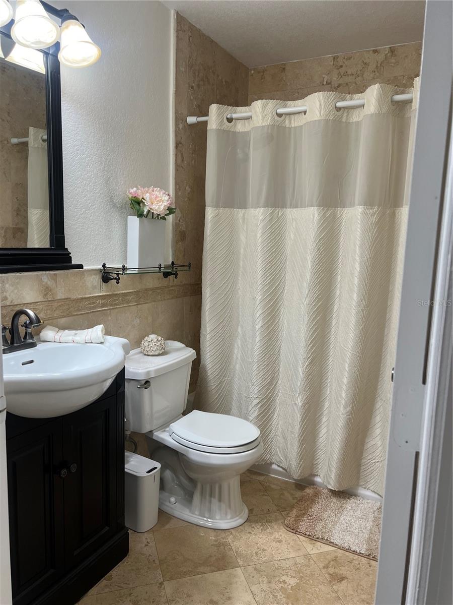 8914 NW 187TH ST, HIALEAH, FL, 33018