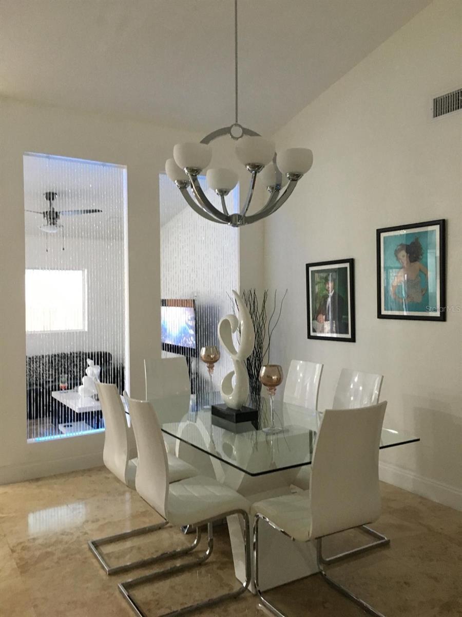 8914 NW 187TH ST, HIALEAH, FL, 33018