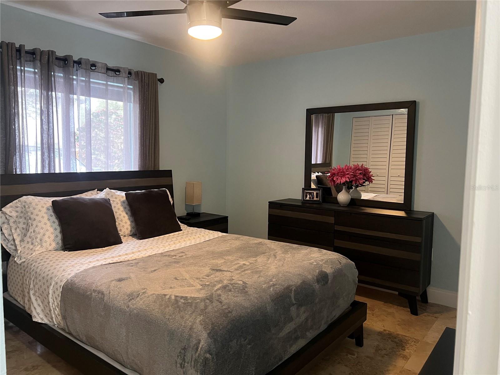 8914 NW 187TH ST, HIALEAH, FL, 33018