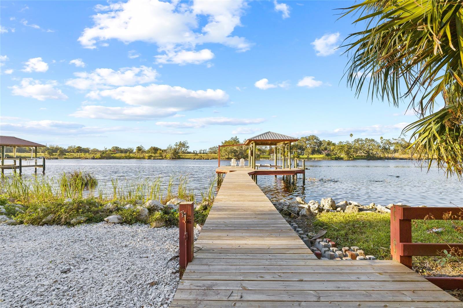 10411 PINE AVE, RIVERVIEW, FL, 33578