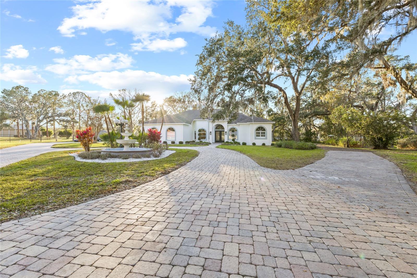 10411 PINE AVE, RIVERVIEW, FL, 33578