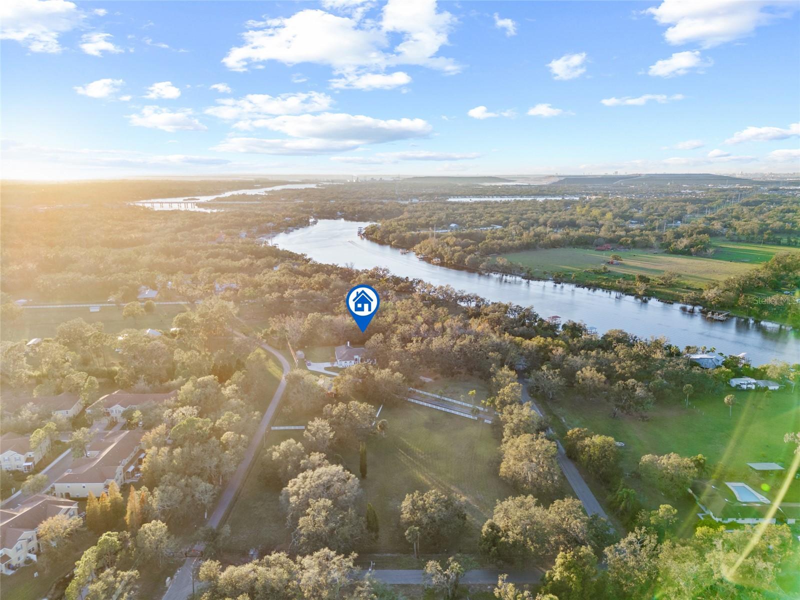 10411 PINE AVE, RIVERVIEW, FL, 33578