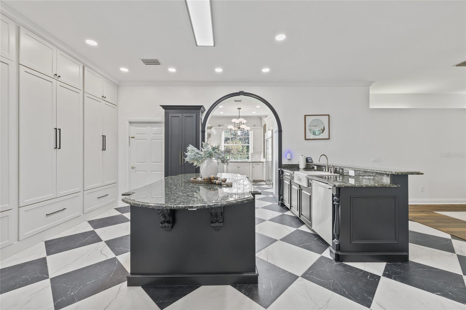 10411 PINE AVE, RIVERVIEW, FL, 33578