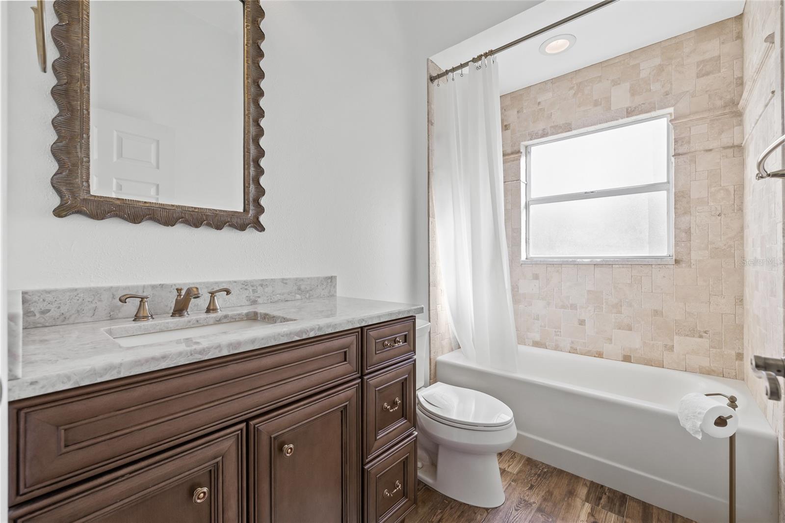 10411 PINE AVE, RIVERVIEW, FL, 33578