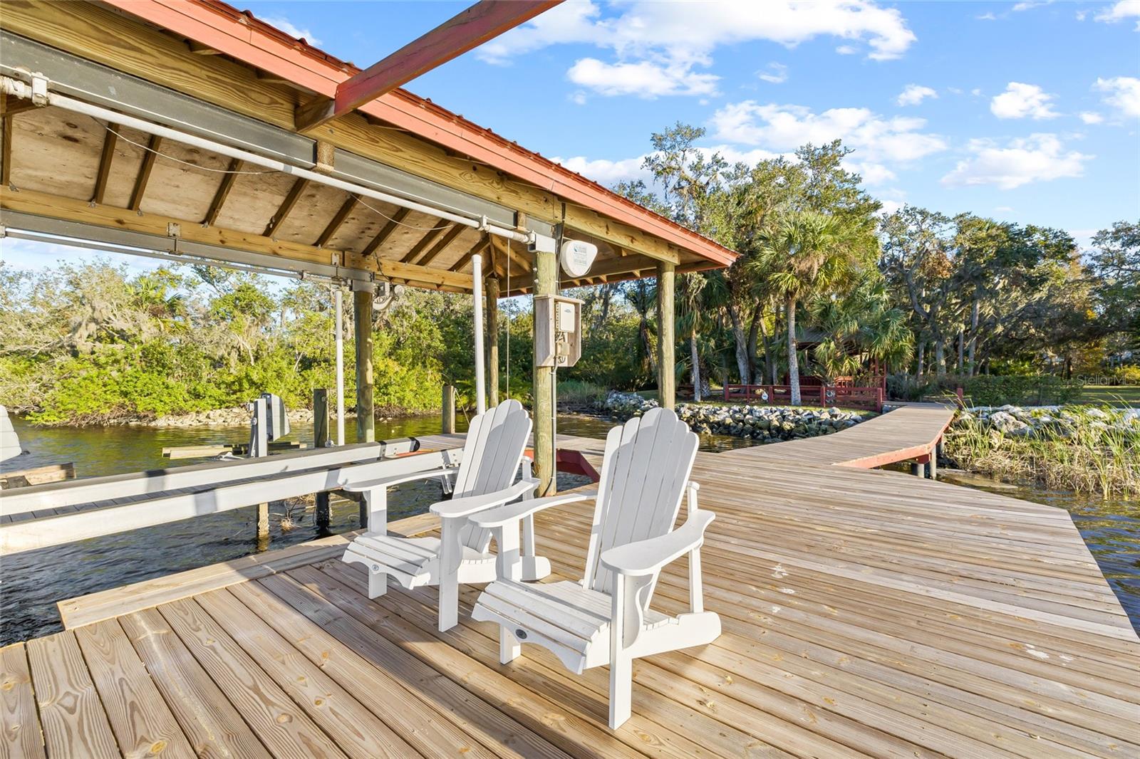 10411 PINE AVE, RIVERVIEW, FL, 33578