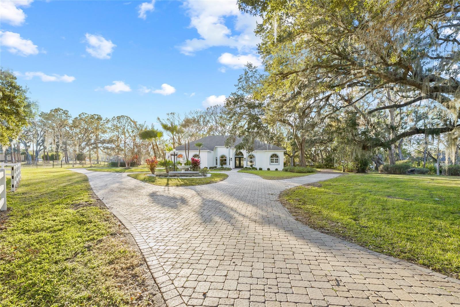 10411 PINE AVE, RIVERVIEW, FL, 33578