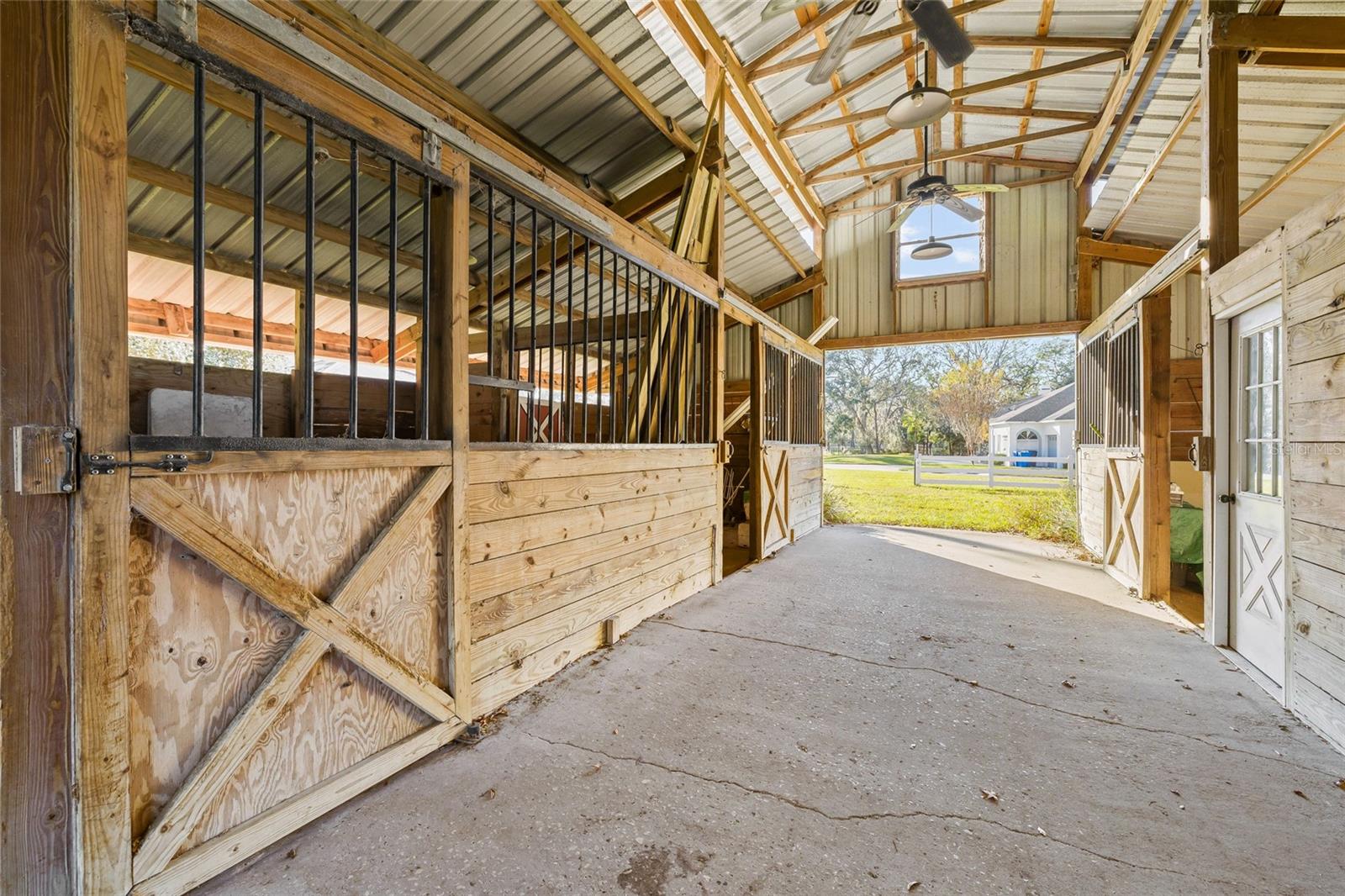 10411 PINE AVE, RIVERVIEW, FL, 33578
