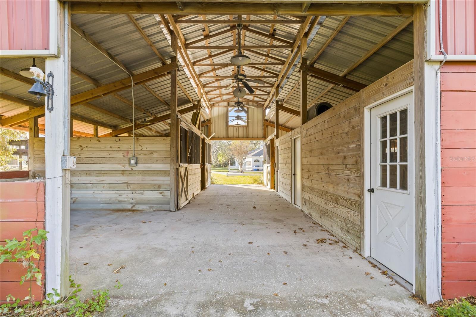 10411 PINE AVE, RIVERVIEW, FL, 33578
