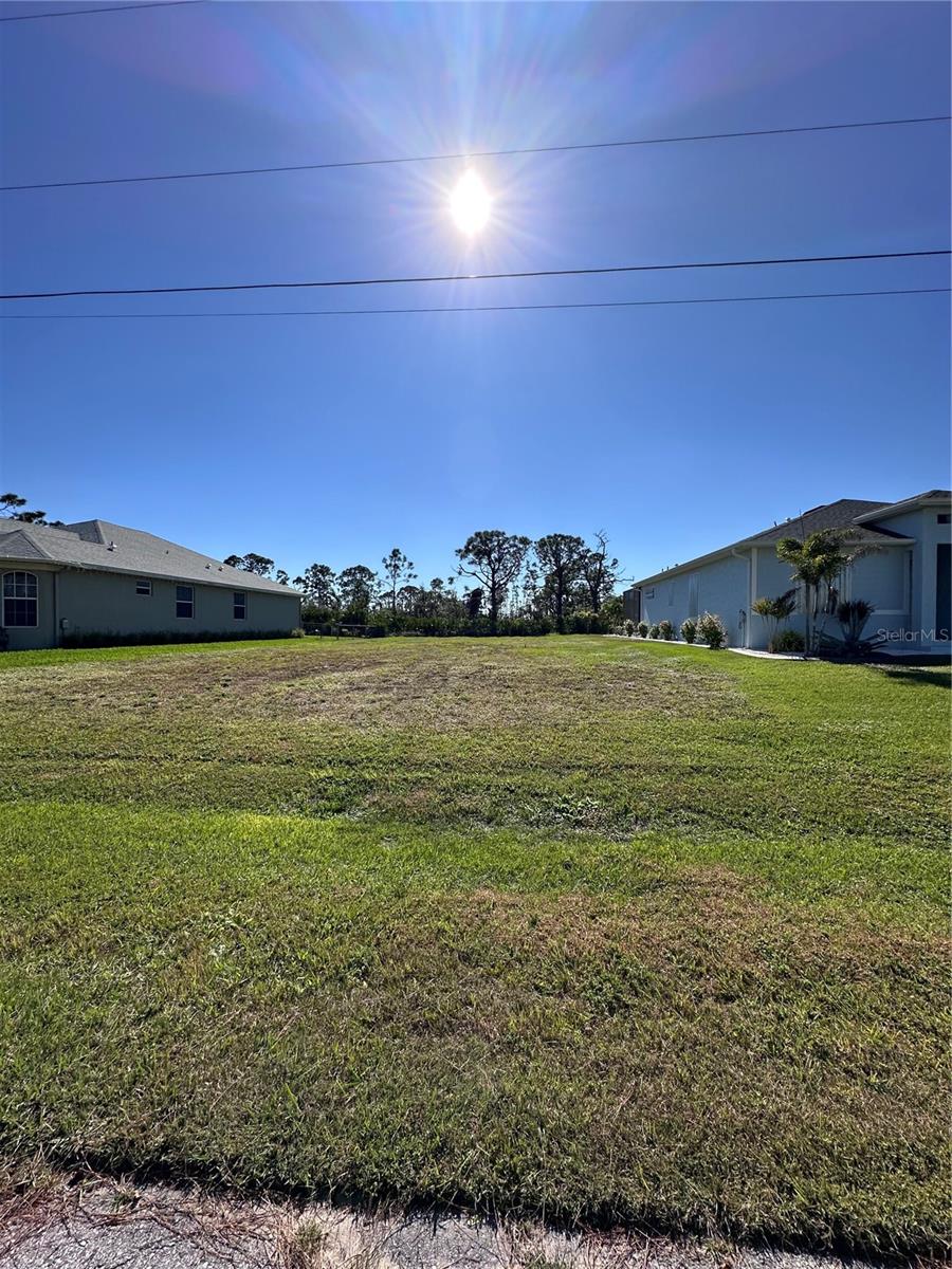 111 FLOWER RD, ROTONDA WEST, FL, 33947