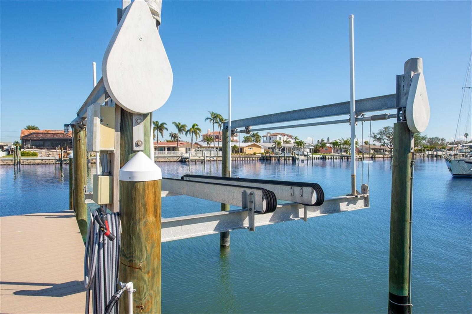 12475 4TH ST E, TREASURE ISLAND, FL, 33706